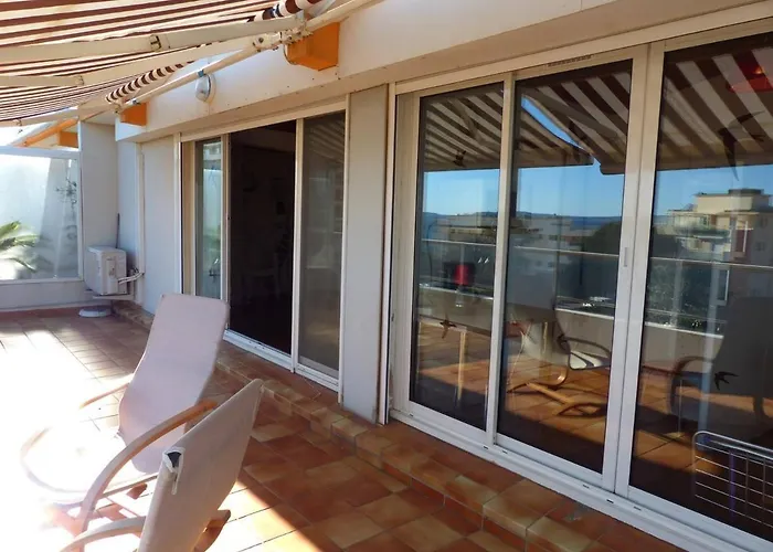 Appartement T3 Climat, Terrasse Vue - Centre Lavandou - Fr-1-308-122 *